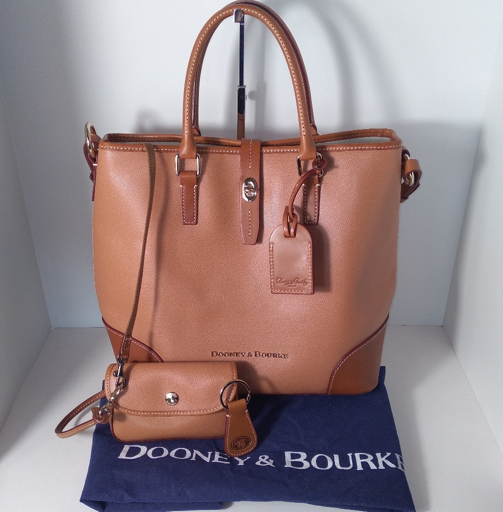 Authentic Dooney & Bourke Shelby Shopper Carmel/Tan Leather Tote and Wallet Set - Picture 1 of 16